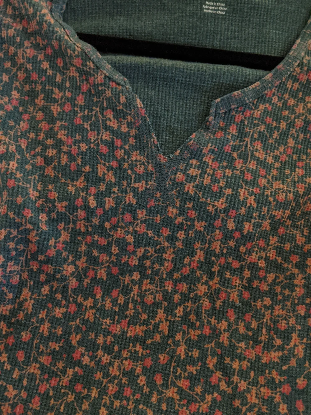 American Eagle Outfitters Green Long-Sleeve Floral Short Top - Picture 4 of 4